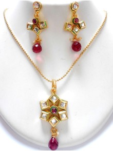 Kundan Pendant Sets